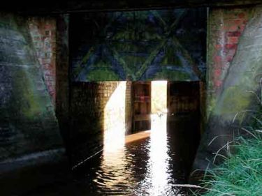 Spragger Drain sluice gate, Sunk Island